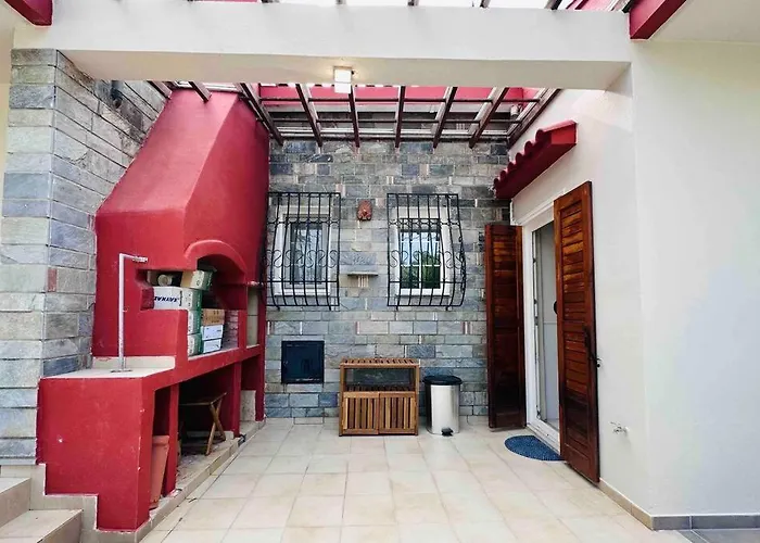 فيلة Hippocrates House *