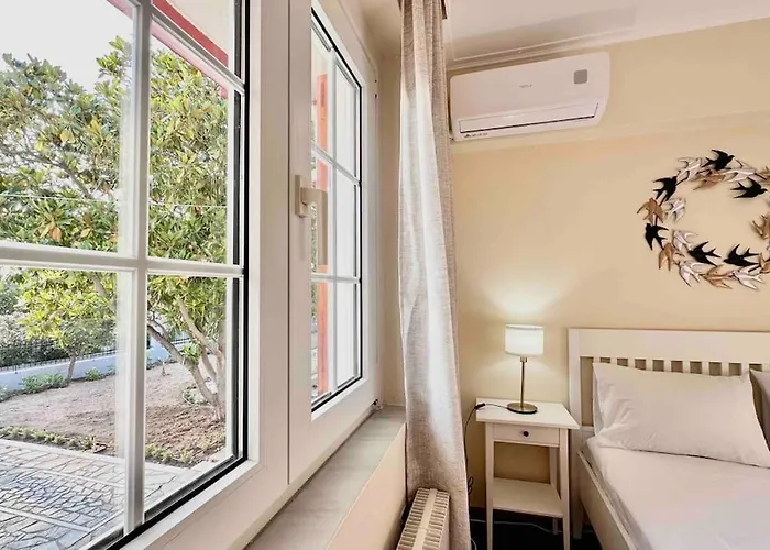 فيلة Hippocrates House *